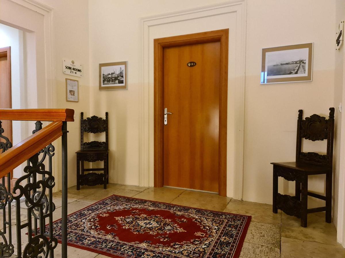 Guest House Stara Sola Korte Exterior foto