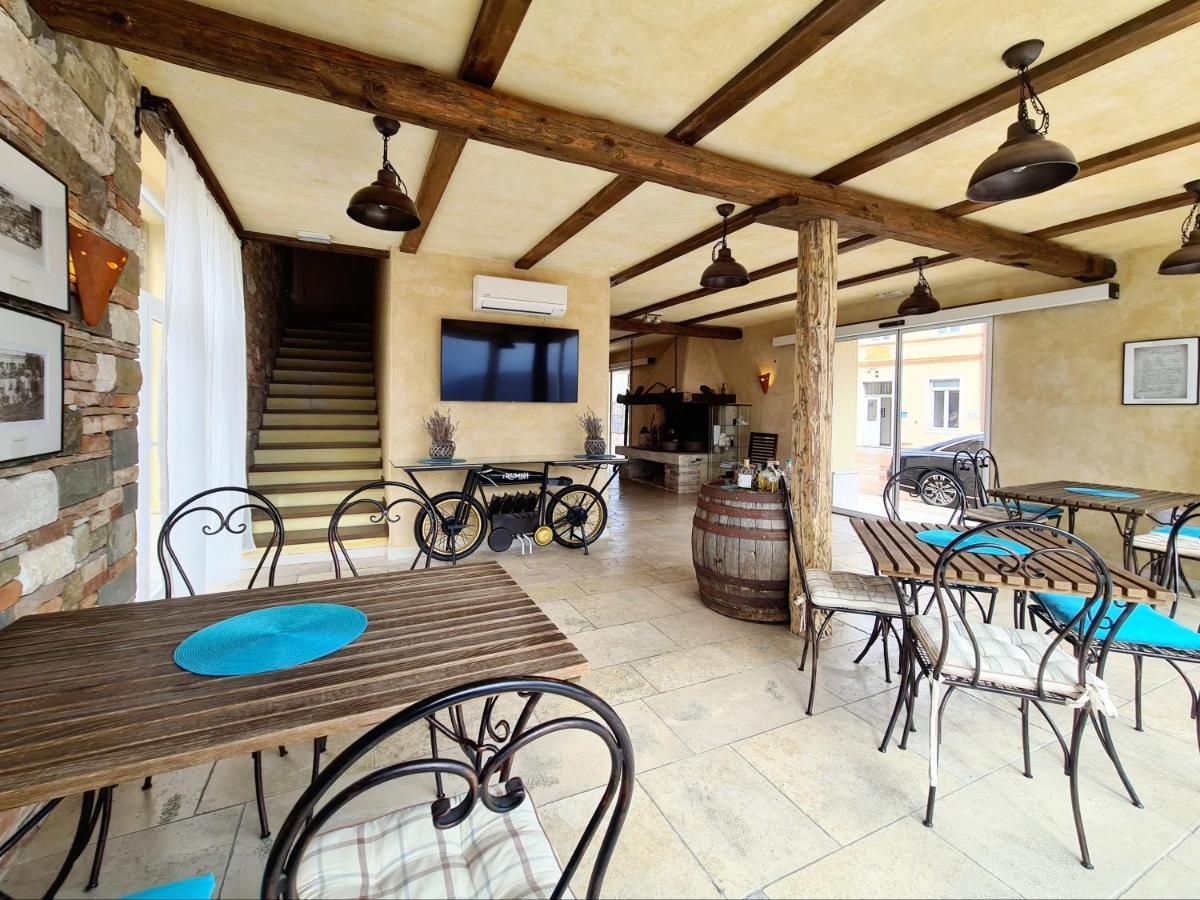 Guest House Stara Sola Korte Exterior foto