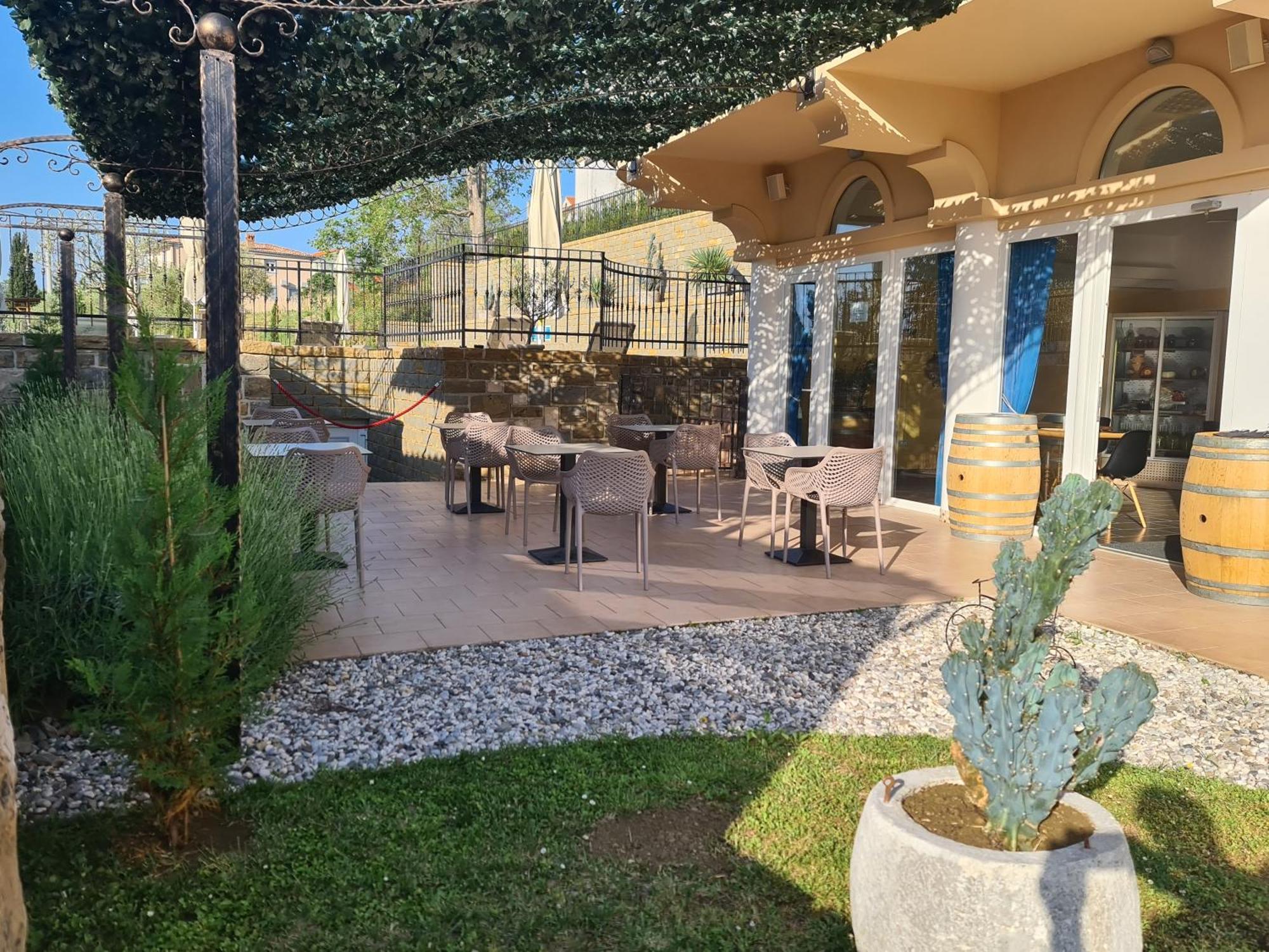 Guest House Stara Sola Korte Exterior foto